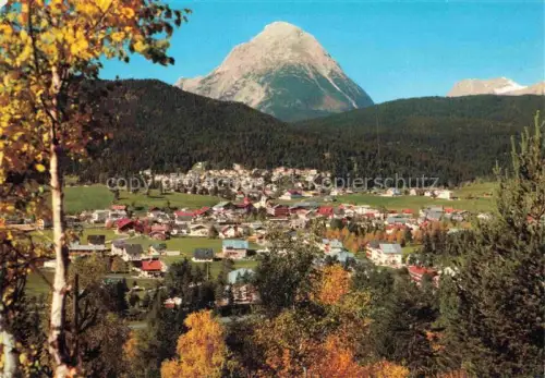 AK / Ansichtskarte SEEFELD Tirol AT Hohe-Munde Zugspitze Herbst Bergdorf Birke Bergpanorama Wald Kurort
