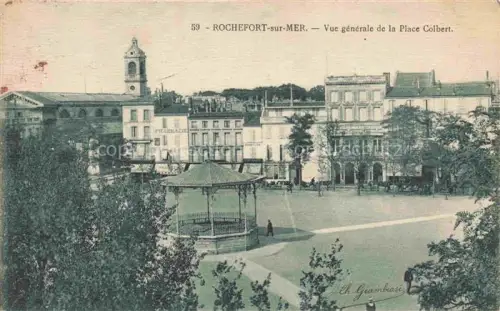 AK / Ansichtskarte Rochefort-sur-Mer 17 Charente-Maritime Vue generale de la Place Colbert
