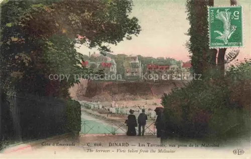 AK / Ansichtskarte DINARD 35 Ille-et-Vilaine Les-Terrasses Malouine Côte-d Emeraude Villen Baeume Spaziergaenger Meer