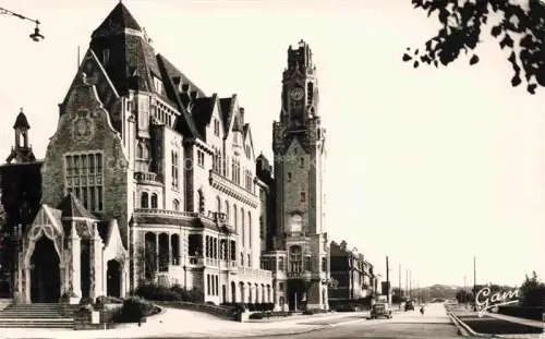 AK / Ansichtskarte Touquet-Paris-Plage Le Hôtel-de-Ville Uhrenturm Côte-d Opale Promenade Auto Rathaus