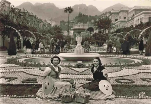 AK / Ansichtskarte MENTON 06 Alpes-Maritimes Fête-du-citron Jardin-public Springbrunnen Tracht Mentonnaises Zitronen Palmen Berge