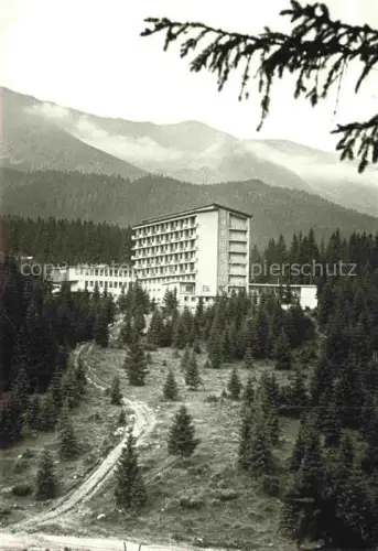 AK / Ansichtskarte Jasna pod Chopkom Demanovska Dolina Zilinsky CZ Erholungsheim Gewerkschaftsheim ROH Chopok Niedere-Tatra Tannen Berge Hochhaushotel