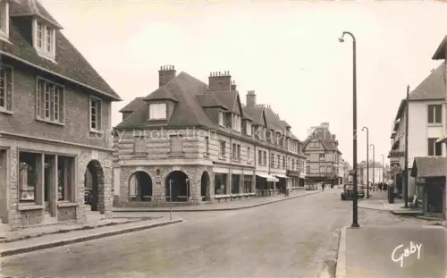 AK / Ansichtskarte Pont-l Eveque  Lisieux 14 Calvados Rue Saint Michel