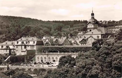 AK / Ansichtskarte Bermbach Weilburg Hessen Schloss Schlossterrassen Schlosskirche Schlossgarten Barock Fachwerkhaeuser Wald Lahn