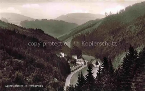 AK / Ansichtskarte Schuebelhammer Schwarzenbach am Wald HOF Bayern Frankenwald Abendstimmung Tal Nadelwald Strasse Pension-Zur-Muehle Haeuser Waelder