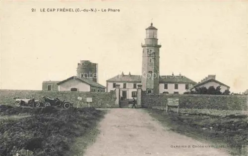 AK / Ansichtskarte Frehel DINAN 22 Cotes-d Armor Le-Phare Leuchtturm Automobil Wachturm Gebaeude Eingangstor Weg