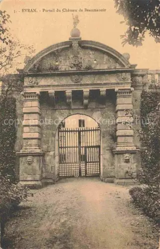 AK / Ansichtskarte Evran DINAN 22 Cotes-d Armor Portail-du-Château-de-Beaumanoir Château-de-Beaumanoir Barockportal Tor Steintor Wappen Einfahrt