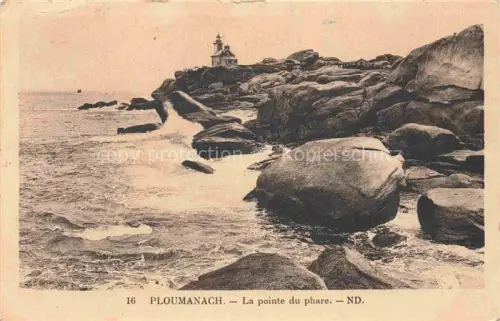 AK / Ansichtskarte Ploumanach Ploumanac h Perros-Guirec LANNION 22 Cotes-d Armor La-pointe-du-phare Leuchtturm Felsen Granit Kueste Atlantik Wellen Meer Schiff