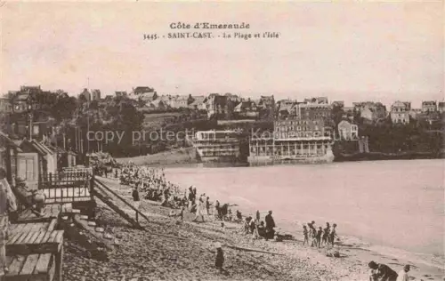 AK / Ansichtskarte St-Cast-le-Guildo DINAN 22 Cotes-d Armor La-Plage-et-l Isle Strand Badegaeste Strandkabinen Villen Hotel Meer Steilkueste