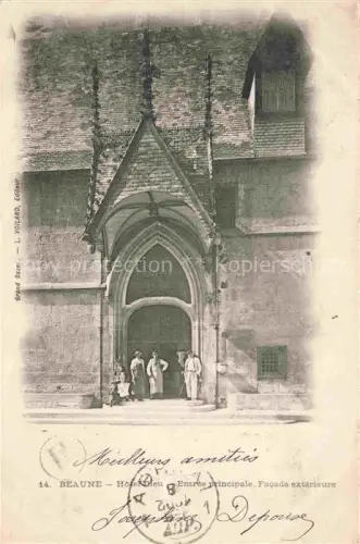 AK / Ansichtskarte BEAUNE 21 Cote-d Or Hôtel-Dieu Entrée-principale Façade-extérieure gotisches-Portal Maenner Eingang Backsteingebaeude