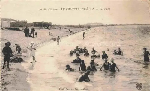 AK / Ansichtskarte Chateau-d Oleron Le La-Plage Badende Meer Strand Badekostueme Kinder Badeurlaub Sommer