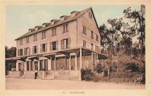 AK / Ansichtskarte MARENNES Rochefort 17 Charente-Maritime Hotel-Restaurant Fassade Kiefern Terrasse Veranda Pension