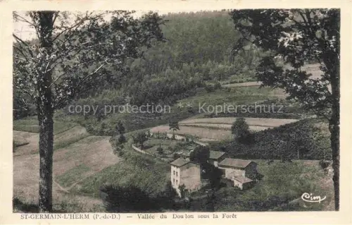 AK / Ansichtskarte Saint-Germain-l Herm Vallée-du-Doulon Forêt Tal Wald Haus Wiesen Landschaft