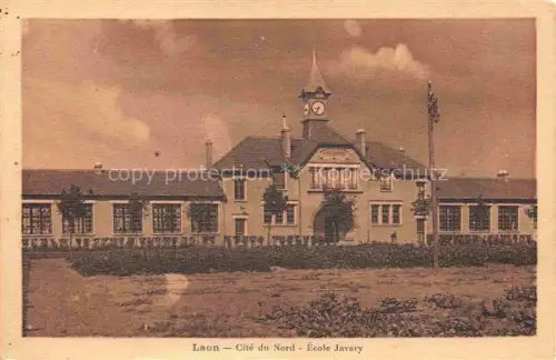 AK / Ansichtskarte LAON 02 Aisne École-Javary Schule Cité-du-Nord Uhrenturm Wiederaufbau Garten Gebaeude
