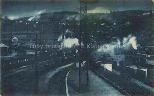 AK / Ansichtskarte Le Creusot AUTUN 71 Saone-et-Loire La-Gare-des-Usines Nachtaufnahme Industrie Gleise Dampf Schornsteine Bahnhof