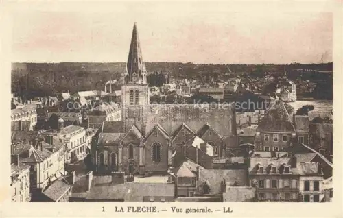 AK / Ansichtskarte LA FLECHE 72 Sarthe Kirchturm Kirche Daecher Stadtbild Altstadt Baeume Weitsicht