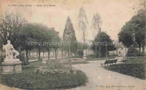 AK / Ansichtskarte NIORT 79 Deux-Sevres Jardin-de-la-Brèche Skulpturen Baeume Park Weg Baenke