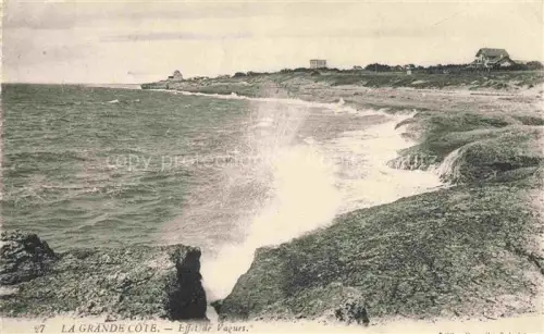 AK / Ansichtskarte La Grande Sagne Grande-Côte Wellengang Felsen Kueste Meer Villen Brandung