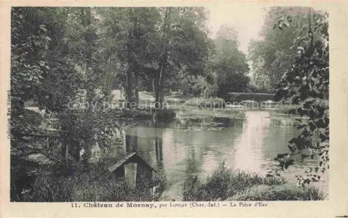 AK / Ansichtskarte Chateau de Mornay St-Pierre-de-l Isle Saint-Jean-d Angely 17 Charente-Maritime Pièce-d Eau Teich Parkanlage Baeume Spiegelung Bootssteg Seerosen