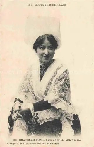 AK / Ansichtskarte CHATELAILLON-Plage LA ROCHELLE 17 Charente-Maritime Costume-Roghelais Châtelaillonnaise Tracht Kopfbedeckung Spitzenschal Portrait Frau