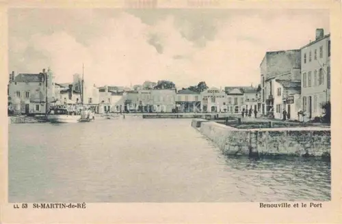 AK / Ansichtskarte Saint-Martin-de-Re La Rochelle 17 Charente-Maritime Benouville Port Hafen Hotel-de-France Boot Kai Île-de-Ré Gebaeude