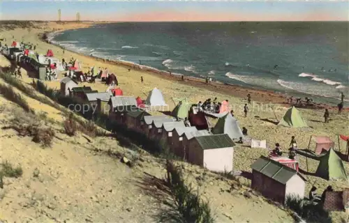 AK / Ansichtskarte Saint-Clement-des-Baleines La Rochelle 17 Charente-Maritime Strand Strandhuetten Zelte Duenen Leuchtturm Badende Atlantik