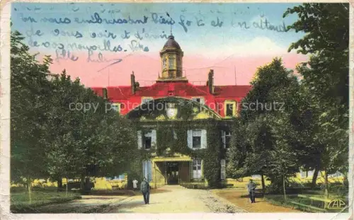 AK / Ansichtskarte Rochefort-sur-Mer 17 Charente-Maritime Hôpital-Maritime Krankenhaus Kuppel Efeu Baeume Eingang Soldaten
