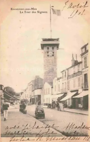 AK / Ansichtskarte Vaux-sur-Mer Rochefort 17 Charente-Maritime Tour-des-Signaux Uhrturm Fahnenmast Tricolore Strassenszene Geschaefte Passanten Kutsche