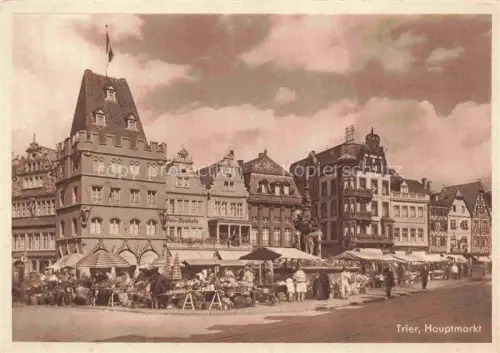 AK / Ansichtskarte TRIER  CITY Hauptmarkt Marktszene Loewen-Apotheke Fachwerkhaeuser Marktstaende Passanten