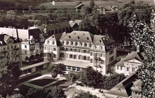 AK / Ansichtskarte Bad Bertrich Rheinland-Pfalz Kurhaus Hotel-Dillenburg Kurpark Fachwerkhaus Fliegeraufnahme Gaerten