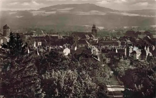 AK / Ansichtskarte BAYREUTH Bayern Festspielhaus Stadtpanorama Kirchturm Dachlandschaft Huegel Baeume Altstadt