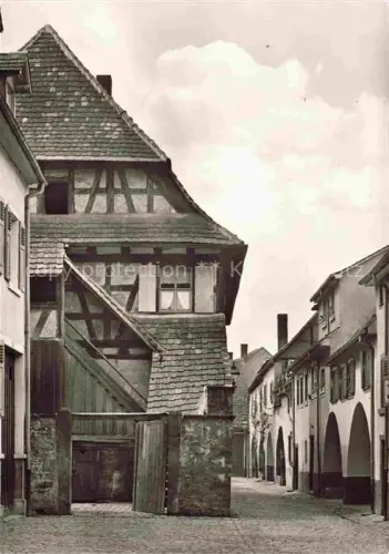 AK / Ansichtskarte Durlach Karlsruhe Baden BW Alter-Winkel Fachwerkhaus Gasse Altstadt Kopfsteinpflaster Torbogen
