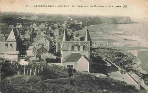 AK / Ansichtskarte Arromanches-les-Bains Bayeux 14 Calvados Vue générale de la plage vue du Calvaire