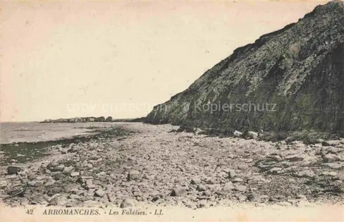 AK / Ansichtskarte Arromanches-les-Bains Bayeux 14 Calvados Les falaises