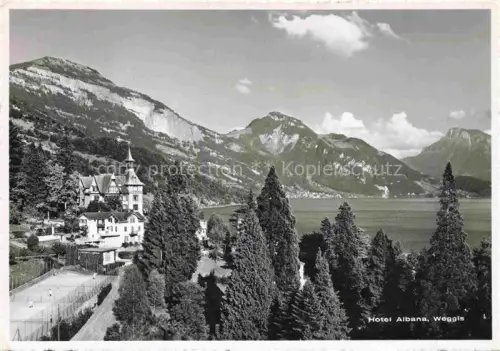 AK / Ansichtskarte Weggis Vierwaldstaettersee LU Hotel Albana Tennisplaetze Rigi und Niederbauen