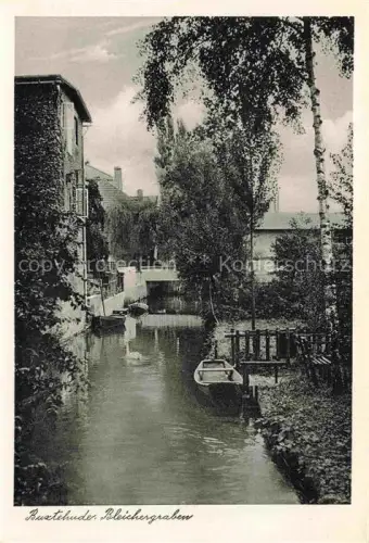 AK / Ansichtskarte Buxtehude Stade Niedersachsen Bleichergraben Kanal Ruderboot Schwan Birken Weiden Bruecke