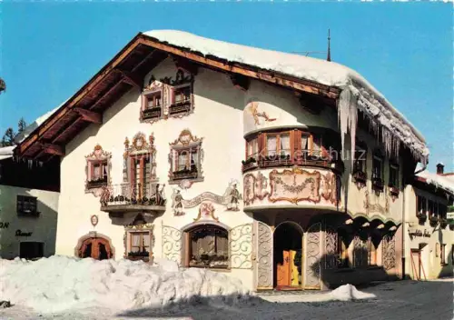 AK / Ansichtskarte SEEFELD Tirol AT Tiroler-Schmuckkastl Barockfassade Winterlandschaft Schnee Eiszapfen Lueftlmalerei Schmiedeeisentor Altbau