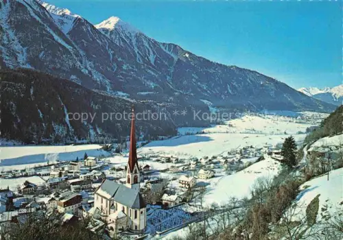 AK / Ansichtskarte Oetz oetz Tirol AT Kirchturm Winterlandschaft Schnee Dorf Bergtal Alpen