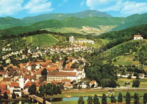AK / Ansichtskarte Gengenbach Schwarzwald BW Kloster Stadtkirche Kinzigtal Stadtpanorama Weinberge Fluss Hochhaus Huegel
