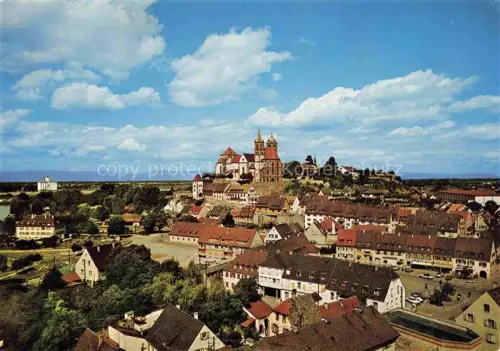 AK / Ansichtskarte Breisach Rhein BW Marktplatz Muensterberg Muenster Altstadt Stadtpanorama Rheinebene Daecher