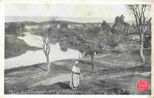 AK / Ansichtskarte Orleansville Ech Cheliff Algerie Oued-Chéliff Fluss Arabische-Person Baeume Huegel Weide Landschaft