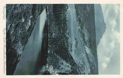 AK / Ansichtskarte Grosser Teich Wielki Staw Riesengebirge PL Grosser-Teich Schneekoppe Hampelbaude See Gebirge Bergsee Felsen