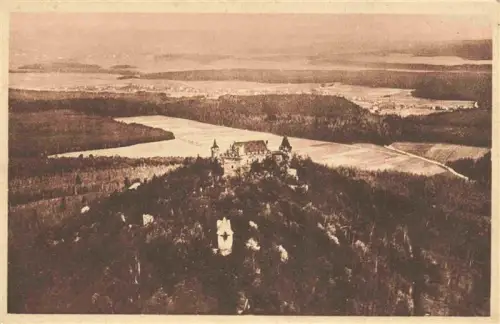 AK / Ansichtskarte Groeditzburg Burg Grodciek PL Groeditzburg Burg Fliegeraufnahme Wald Landschaft Huegel