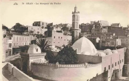 AK / Ansichtskarte ORAN Algerie Mosquée-du-Pacha Moschee Minarett Kuppel Palme Stadtansicht Wohnhaeuser