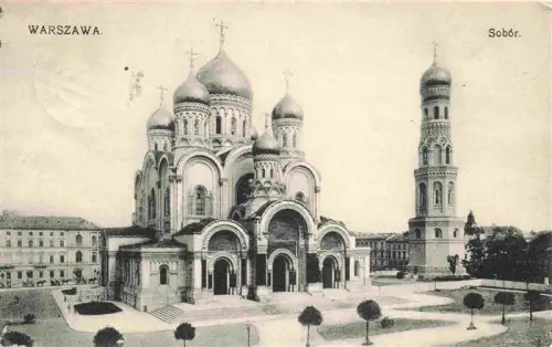 AK / Ansichtskarte WARSZAWA Warschau PL Sobór Kathedrale Zwiebelturm orthodoxe-Kirche Glockenturm Stadtplatz