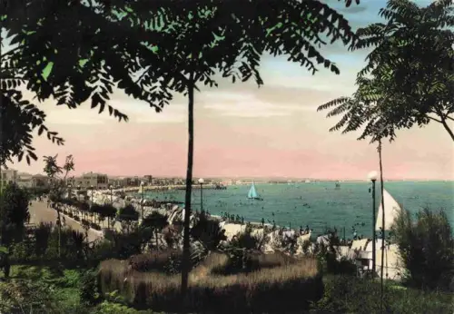 AK / Ansichtskarte CATTOLICA  Provincia Rimini IT Lungomare Promenade Adria Strand Segelboot Baeume Badende