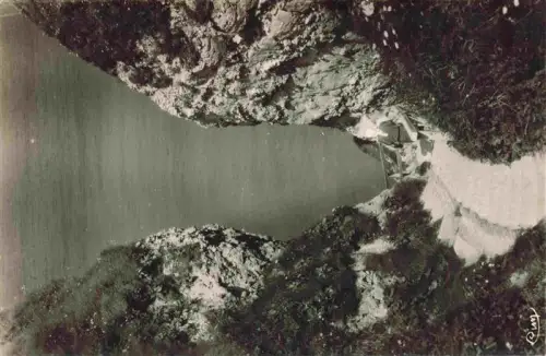 AK / Ansichtskarte Benouville LE HAVRE 76 Seine-Maritime L Escalier-du-Curé Felsen Klippe Treppe Meer Kueste