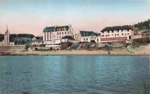 AK / Ansichtskarte Saint-Michel-en-Greve Marée-Haute Eglise Hotel-de-Belle-Vue Strand Meer Kueste Bretagne