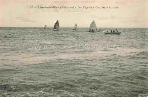 AK / Ansichtskarte Lion-sur-Mer CAEN 14 Calvados Régates Courses-à-la-voile Segelboote Meer Wellen Zuschauer