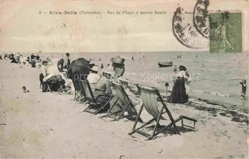 AK / Ansichtskarte RIVA-BELLA  Ouistreham CAEN 14 Calvados Plage Strandszene Liegestuehle Sonnenschirm Badegaeste Hochflut Meer Boot